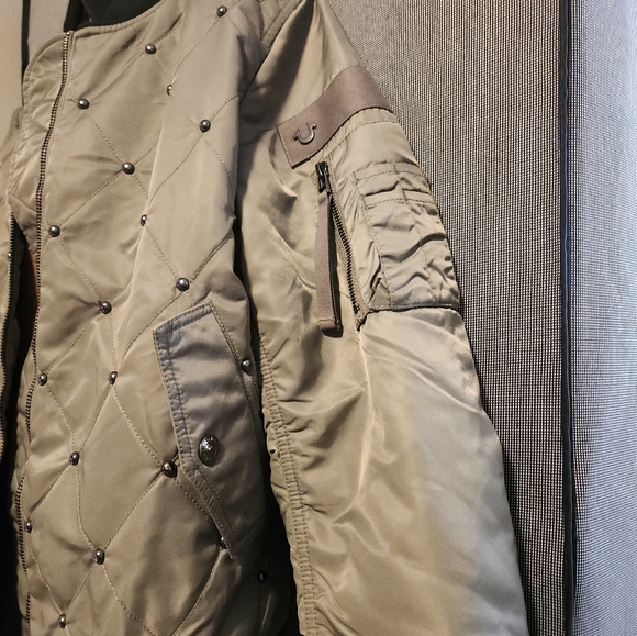 True Religion Woman Quilted Padded Bomber Jacket - Picture 4 of 9